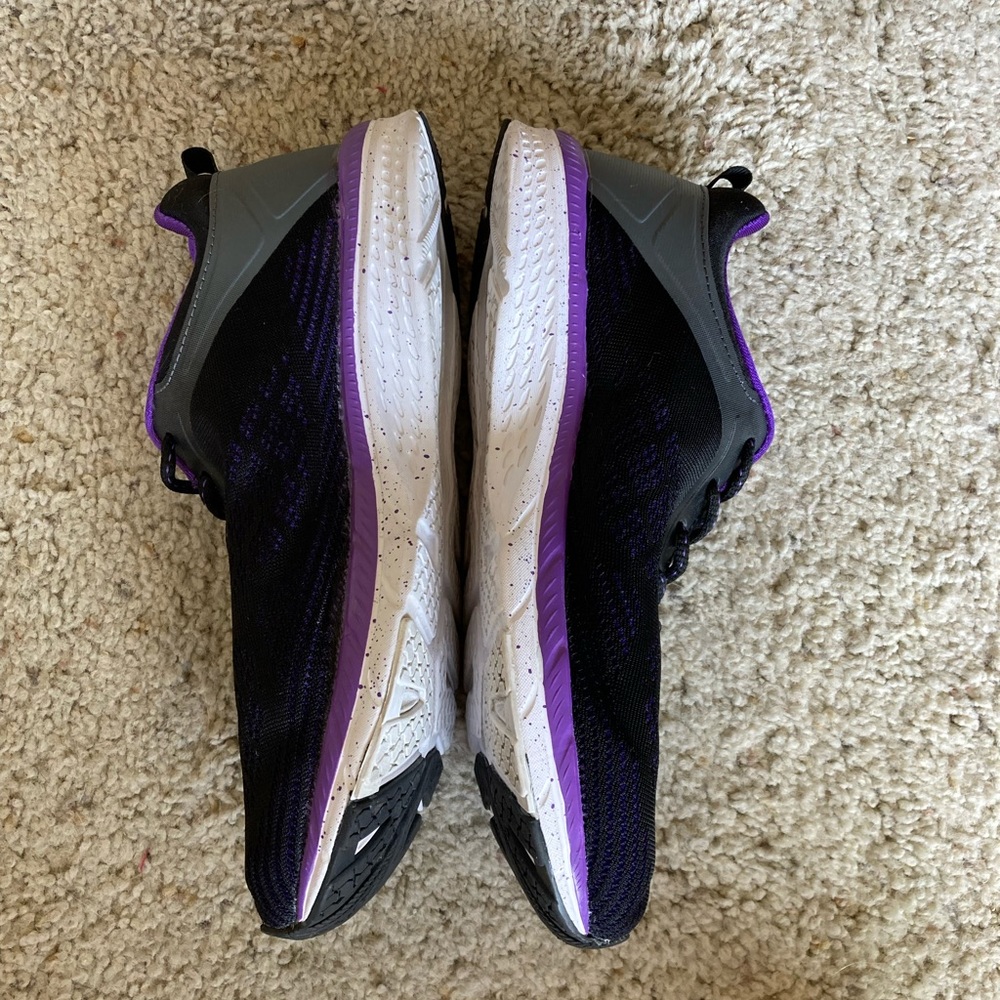Fila Women’s-size 8